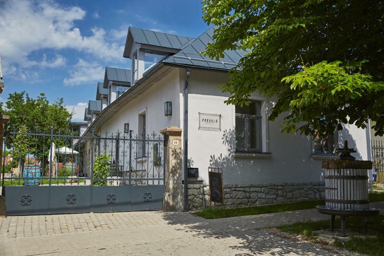 Préselő Pincészet és Vendégház Erdőbénye Esterno foto